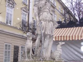 Скульптура на улице Львова