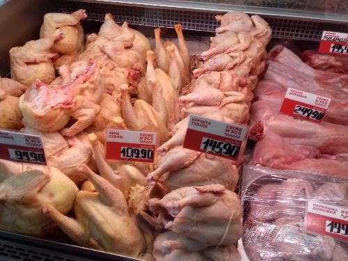 Куры в магазине Свежее мясо