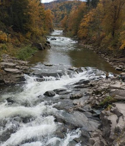 Водопад Пробий в Яремче